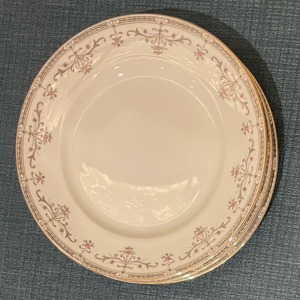 Carlton (Japan) China - Alexandra - 4 salad plates